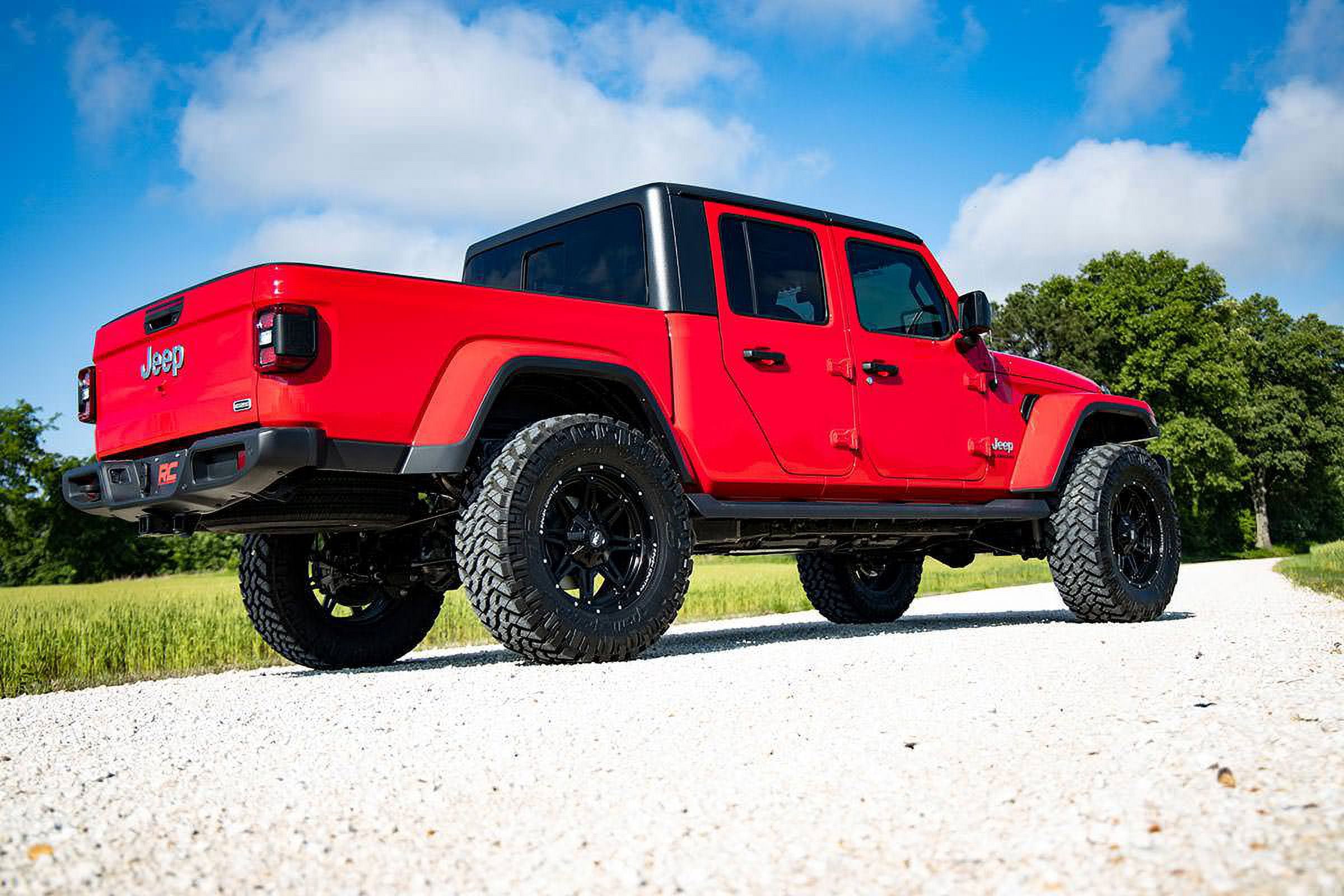 Rough Country 3.5" M1 Lift Kit for 2020-2023 Jeep Gladiator JT 4WD - 64940