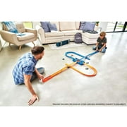 Hot Wheels Toy Car Track Builder Deluxe Stunt Box with 15 Feet of Track