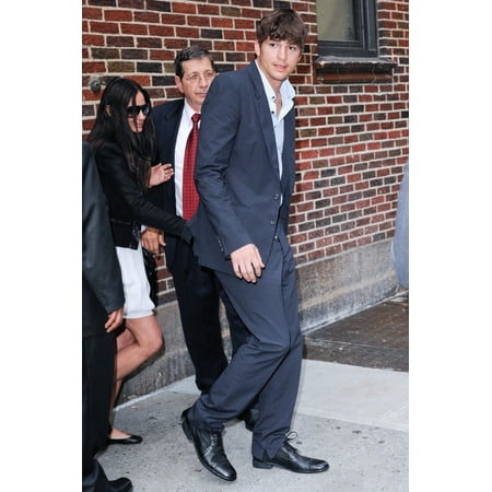 Demi Moore Ashton Kutcher Leave The Late Show With David Letterman Taping Out And About For Celebrity Candids - Monday  New York Ny May 17 2010 Photo By Ray TamarraEverett Collection