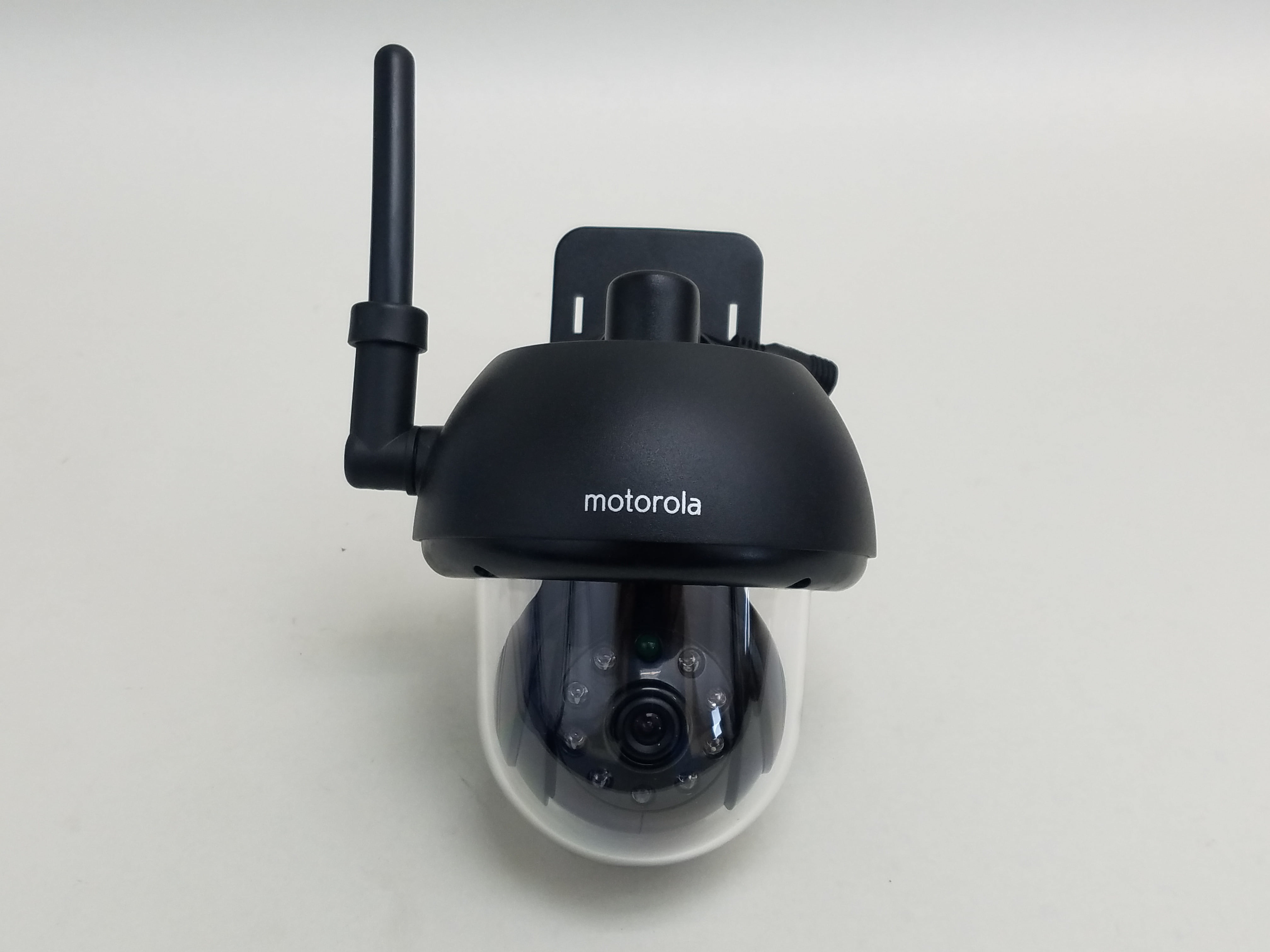 Motorola FOCUS360CU Remote Wireless Indoor Outdoor Camera