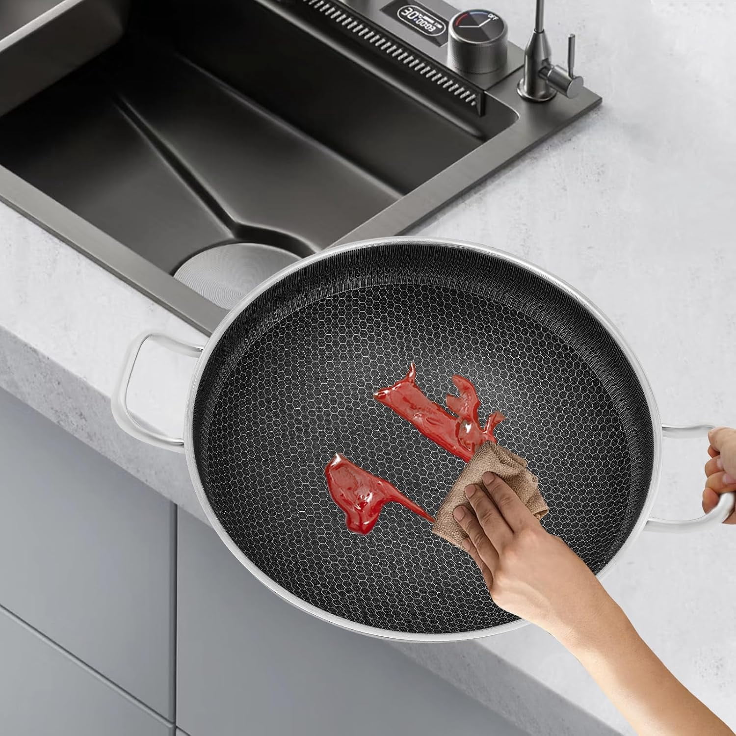 Stainless Steel Frying Pot, 14-Inch Honeycomb Wok Pan with Tempered Glass Lid – Non-Stick & Scratch-Resistant for Gas/Induction/Electric Stoves