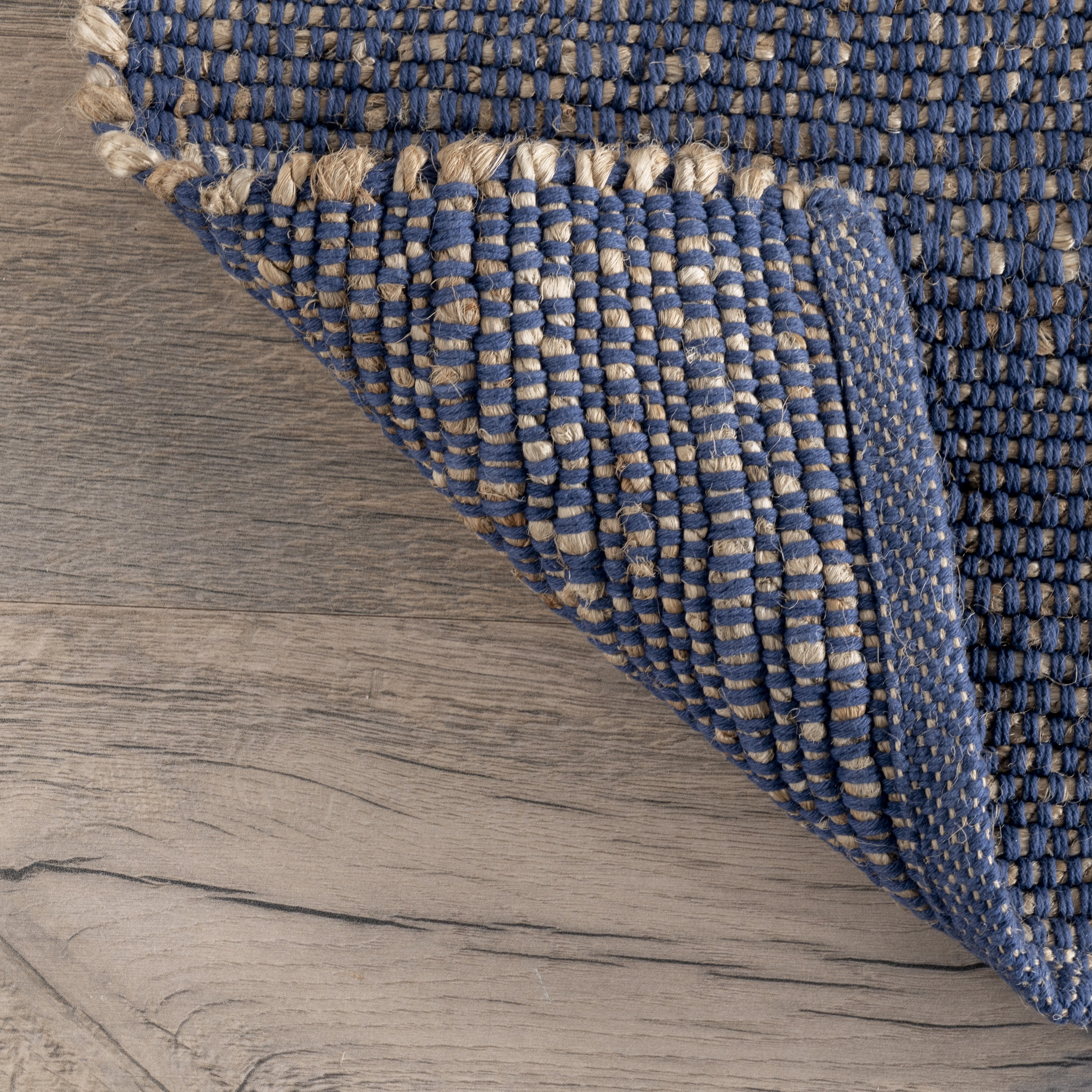 nuLOOM Elfriede Jute Blend Blue 4' x 6' Farmhouse Area Rug