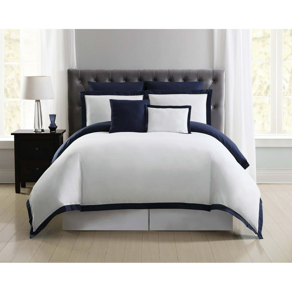 Truly Soft Everyday Hotel Border Navy 7 Piece Full / Queen Duvet Set