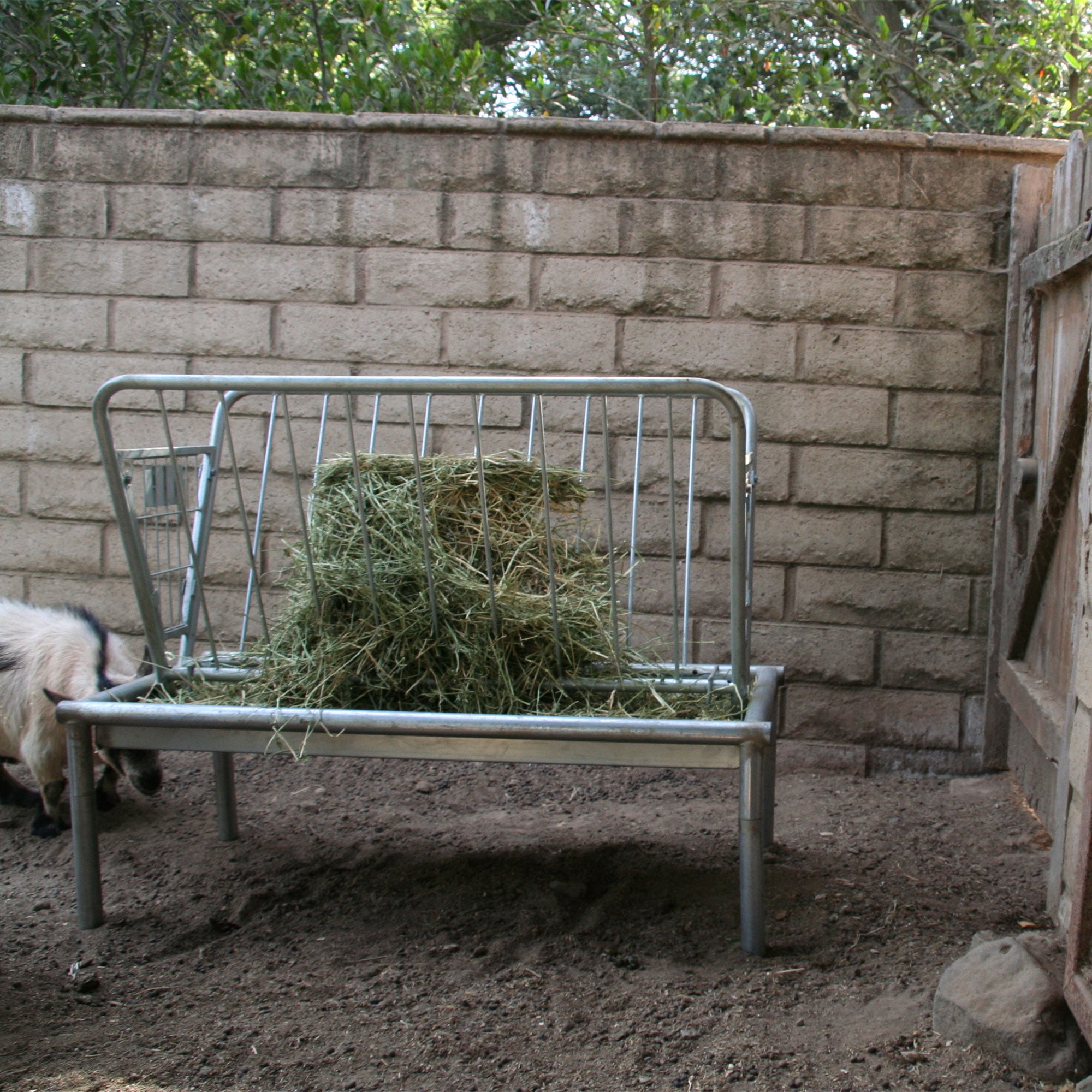 Rugged Ranch 4-Pack Galvanized Steel Hay Feeder Racks For Goats, Sheep, Horses, Cattle – 21x16x12 Inches, Wall-Mounted, Rust-Resistant - View #2