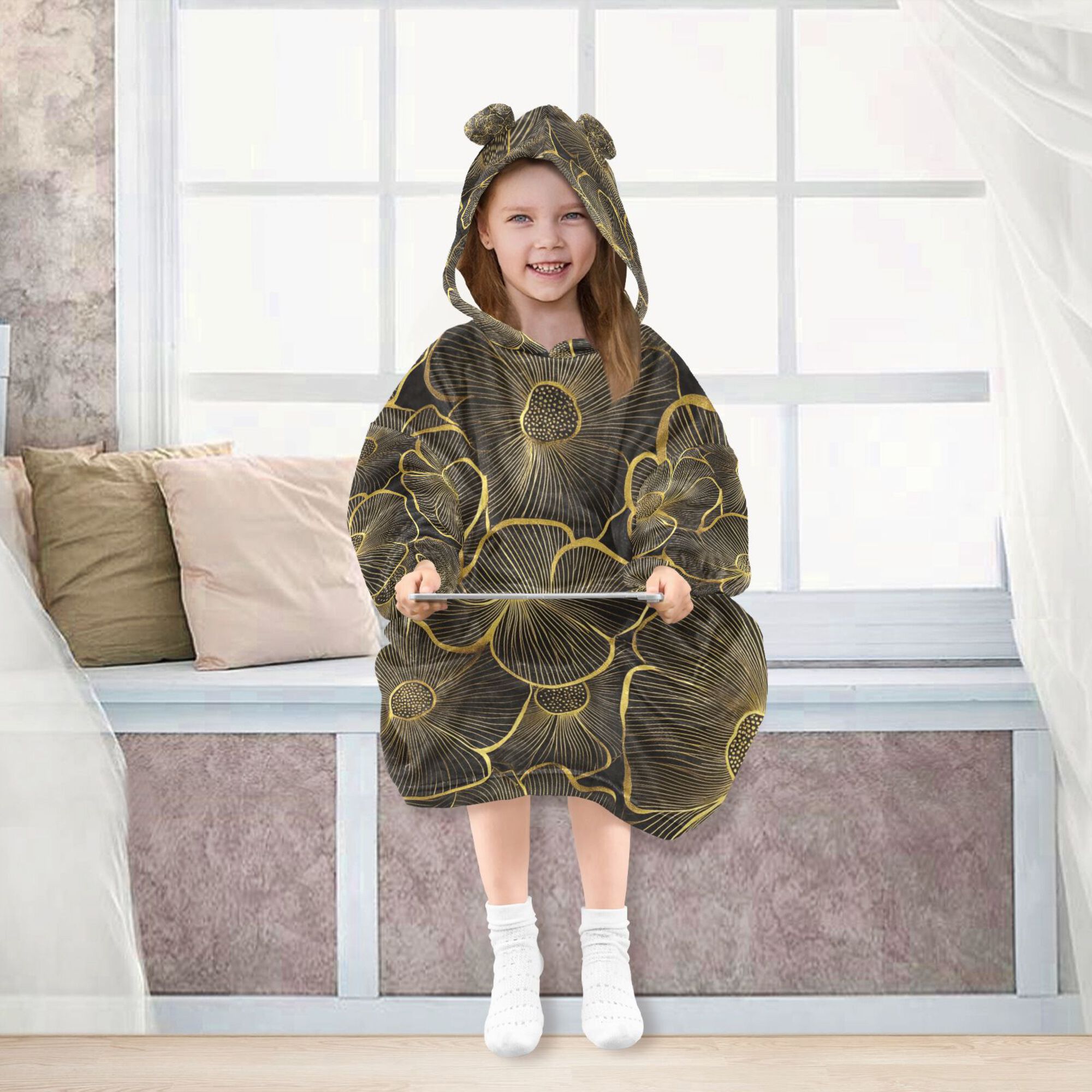FORMRS Wearable Blanket Hoodie with Sleeves for Kids Cozy Flannel Sweatshirt, Black Flower Pattern