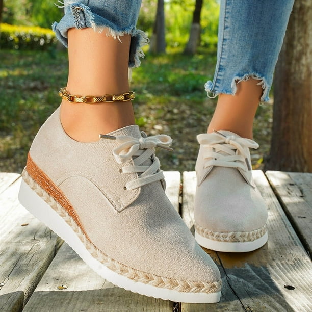 Xucatan Women's Genuine Leather Moccasins, Comfortable Casual Driving Loafers with Cushioned Insole, Lightweight Slip-On Shoes for Women Gift