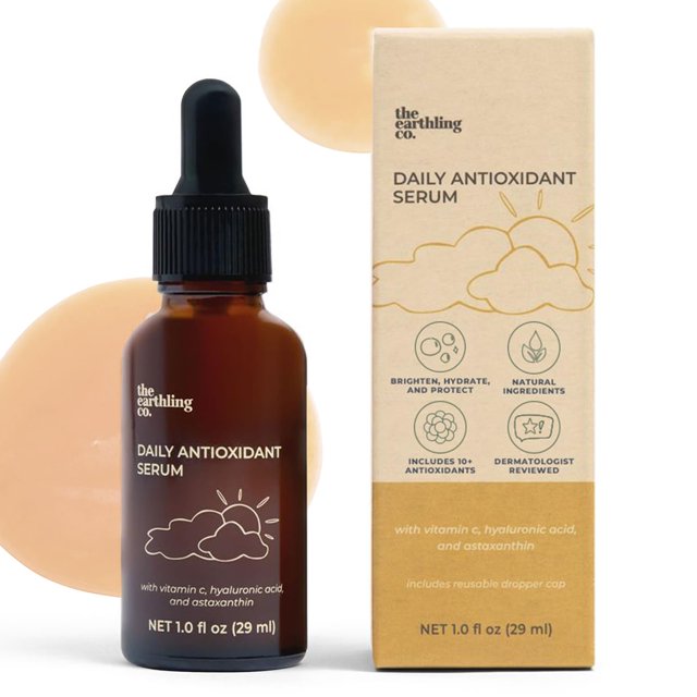 The Earthling Co. Suero antioxidante para uso diario - Ilumina el tono de la piel y reduce las manchas oscuras con vitamina C y ácido hialurónico - Suero hidratante suave para piel sensible 1.0 fl oz