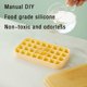 thumbnail image 3 of Juego de moldes para hacer cubitos de hielo de plástico de silicona sin BPA, 4 bandejas para cubitos de hielo para congelador con tapa y contenedor, cuchara para hielo, 3 of 4