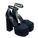thumbnail image 1 of Zapatillas De Tacón Con Doble Plataforma Tipo Versac Bratz Grace Alley Negro, 1 of 4