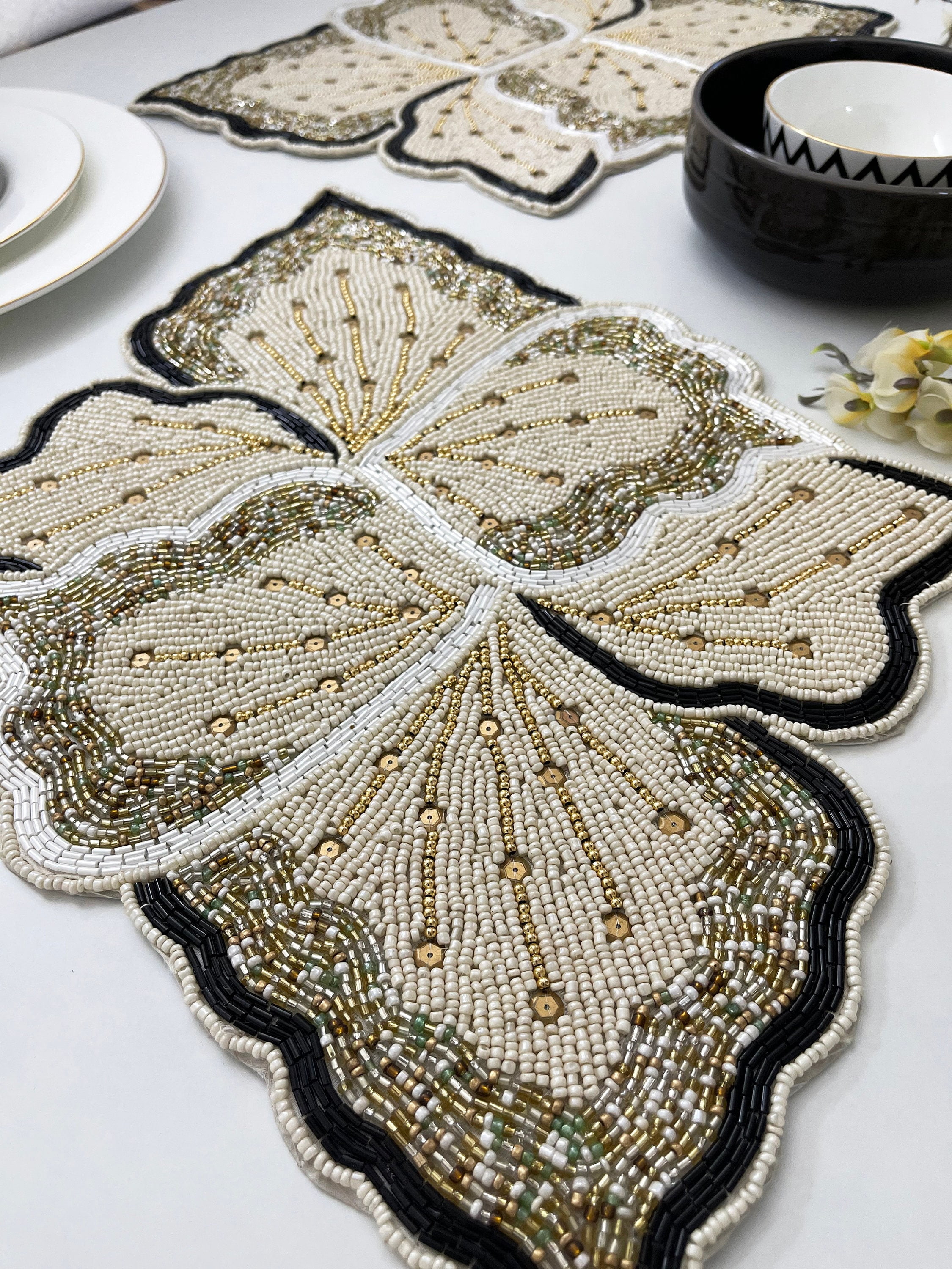 Set of 6, Handmade beaded placemat, tablemat, 14 inch, white gold black charger