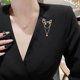 thumbnail image 2 of Broche con forma de corona elegante con letras de reina de diamantes de imitación, broche de princesa para vestido, suéter, chaqueta, solapa, accesorios, 2 of 4