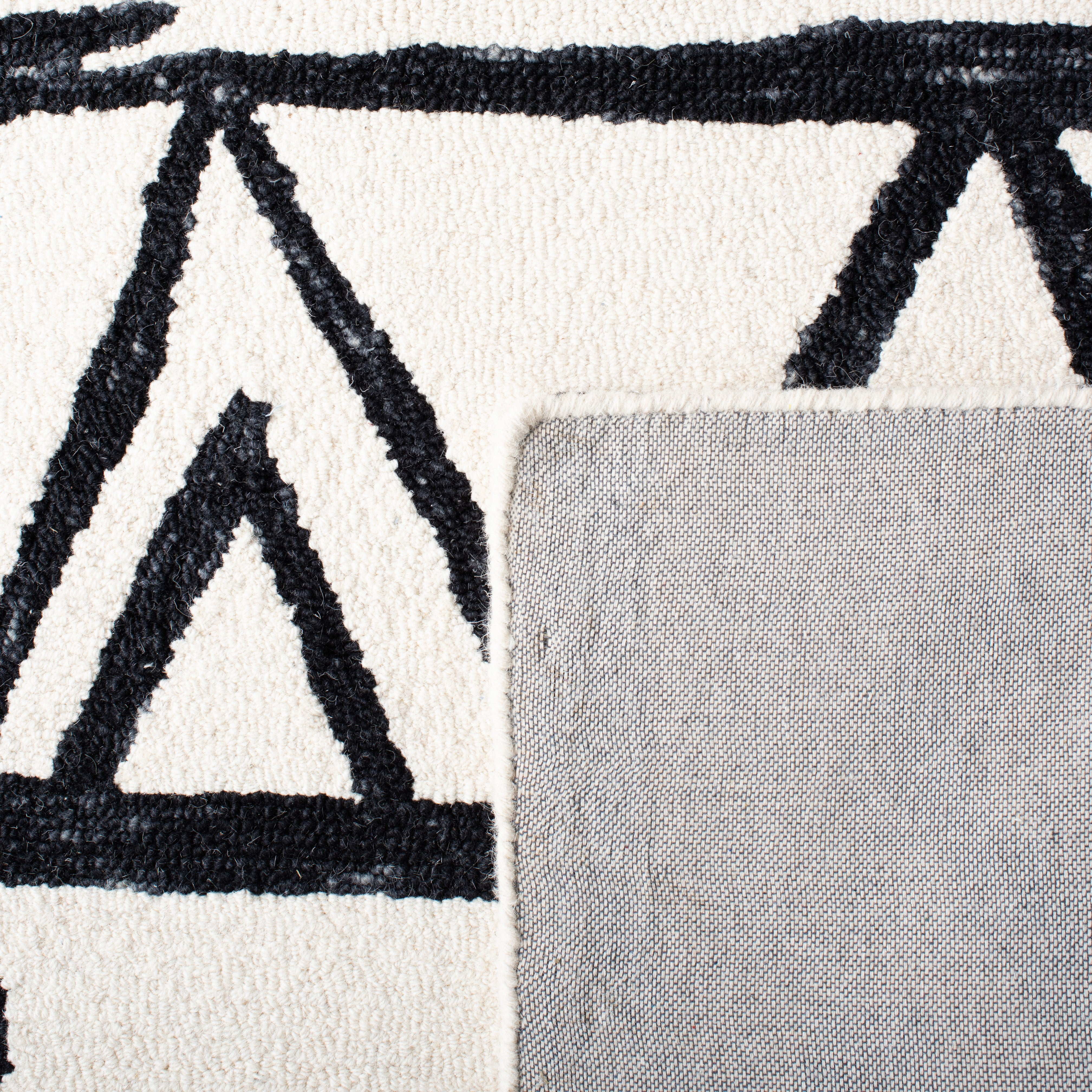 SAFAVIEH Metro Jarred Diamond Runner Rug, Black/Ivory, 2'3" x 9'