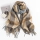 thumbnail image 2 of Bufandas de moda para mujer, chal largo, bufanda de invierno gruesa y cálida de punto grande a cuadros, 2 of 5