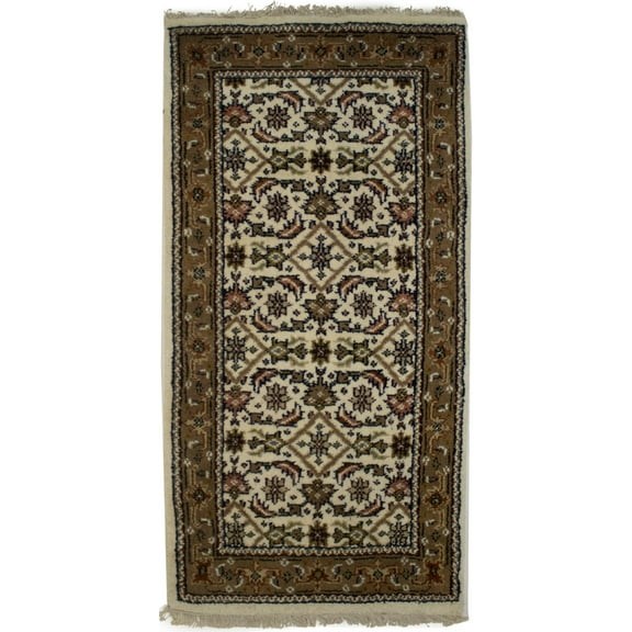 Cream Floral Tribal 2'5X4'7 Indo-Bidjar Oriental Rug