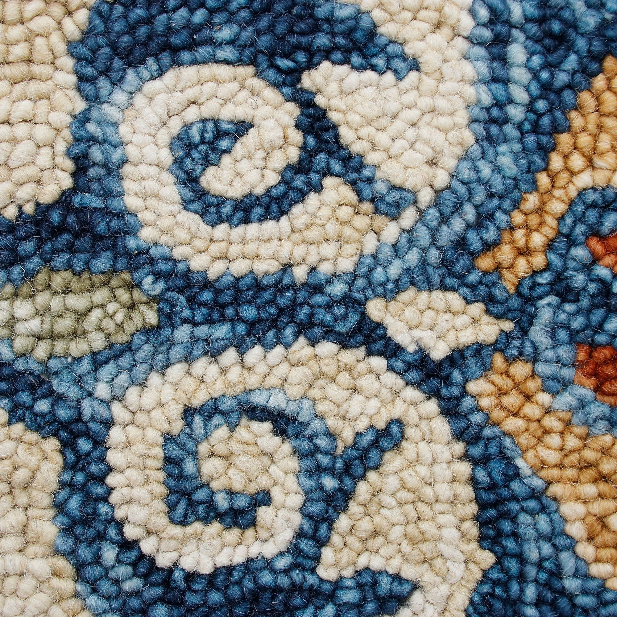 Elm & Oak Clio 3' Round Beige/Blue Medallion Handmade Wool Indoor Area Rug
