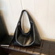 thumbnail image 4 of Bolso Hombro Axila Retro Al Aire Libre Color Sólido PU para Mujer, 4 of 9
