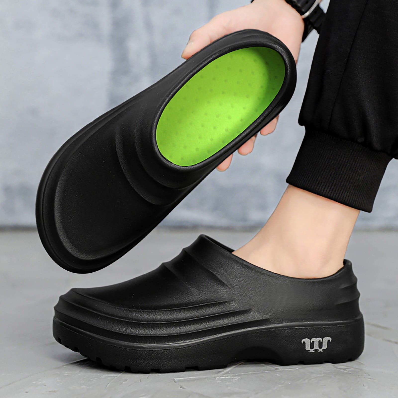 Mepaouo Men's Women's Non Slip Work Shoes Oil Water Resistant Chef Shoes Clogs for Food Service(Black,8)