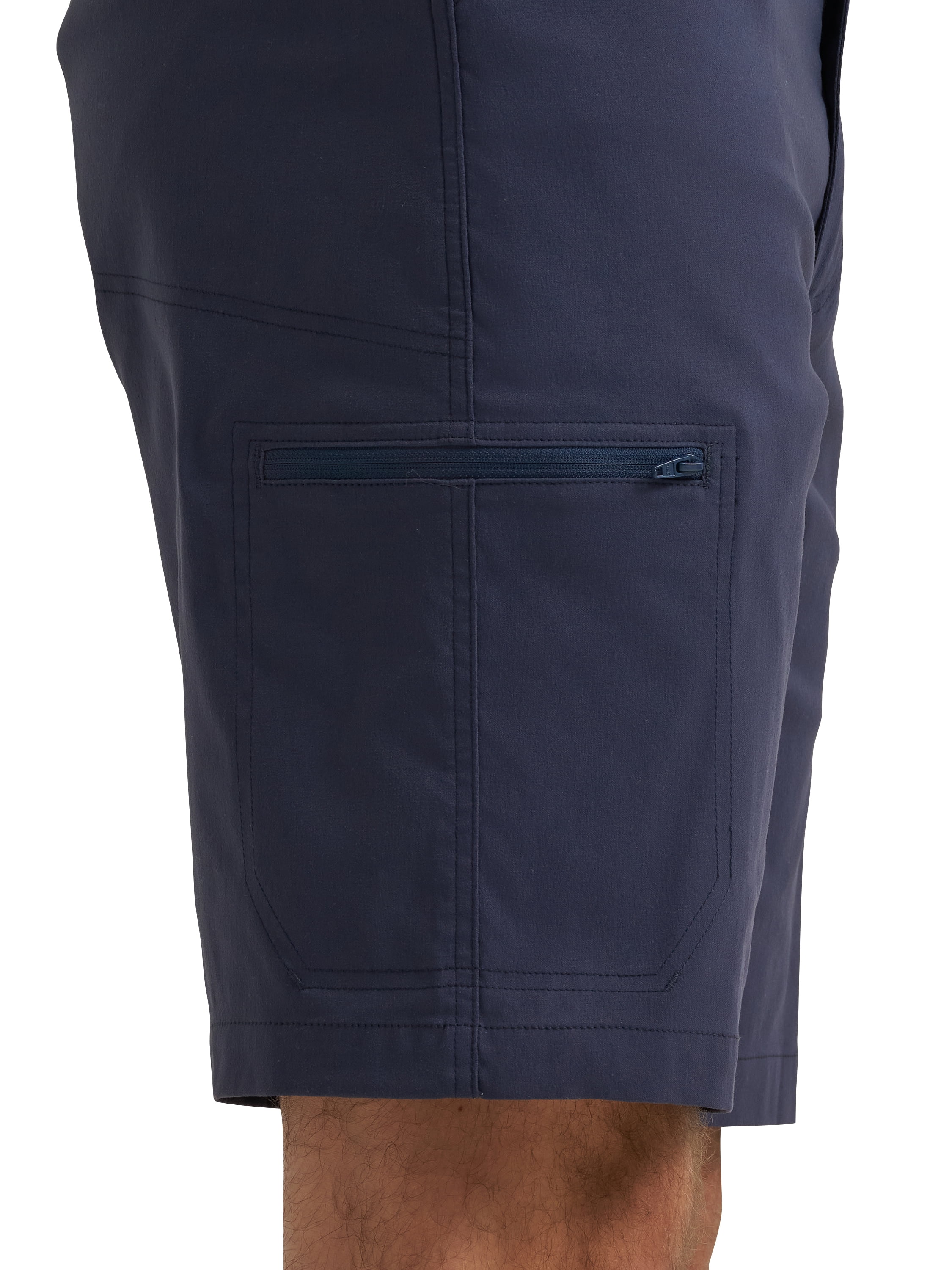 Wrangler® Men's and Big Men's Outdoor Performance Zip Cargo Short with UPF 50+, Sizes 30-48