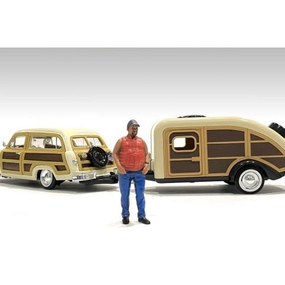 Campers Figure 1, Orange - American Diorama 76334 - 1/18 scale Figurine - Diorama Accessory