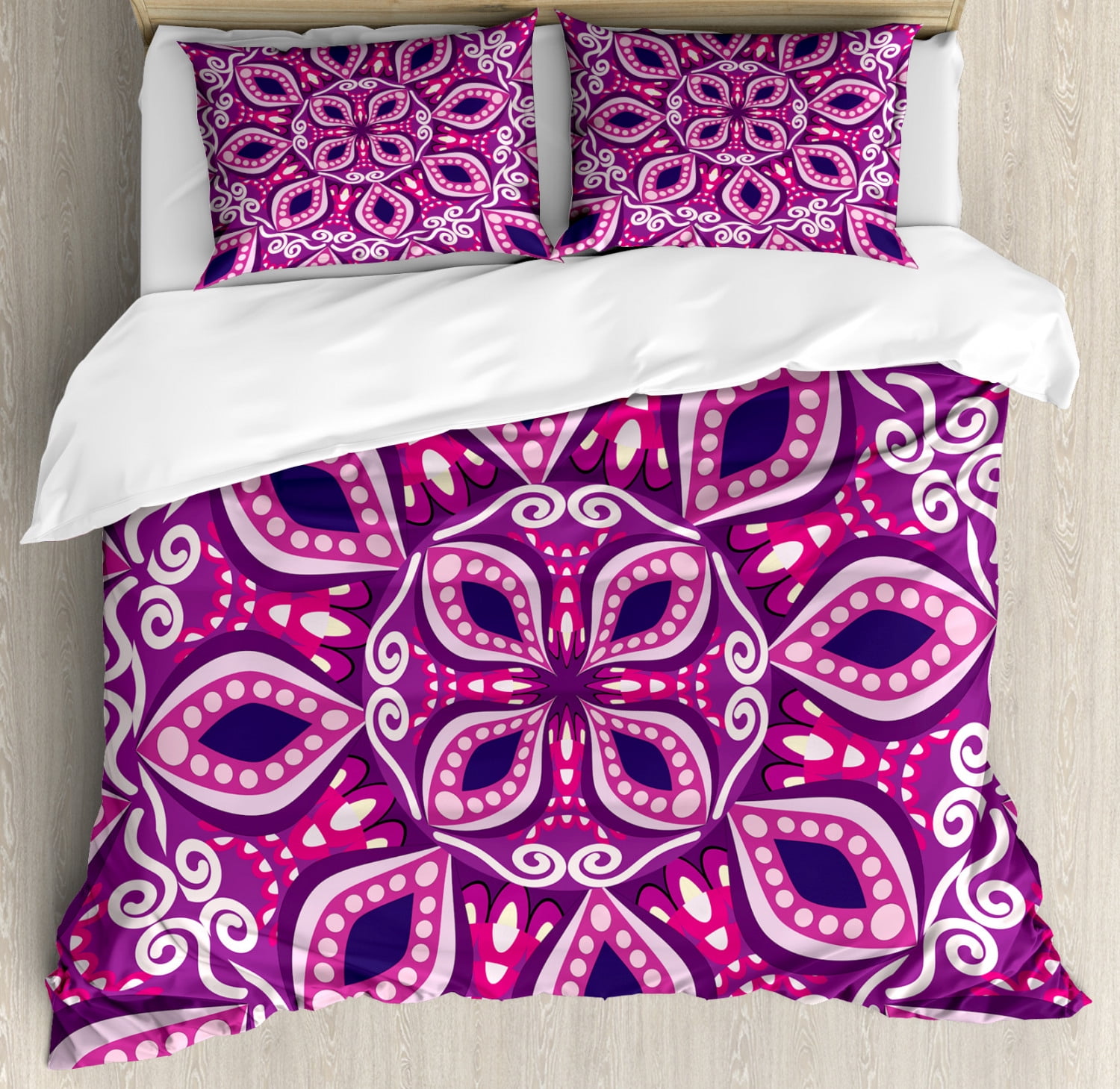 Floral Queen Size Duvet Cover Set, Trippy Flower Motif with Modern Lace