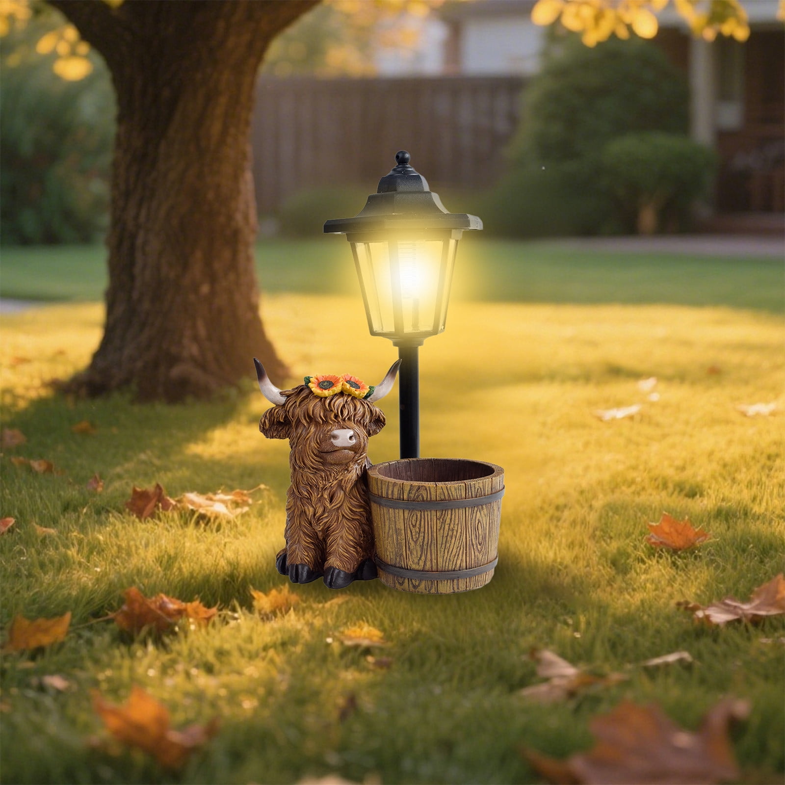Garden Highland Cow Statue - Solar Outdoor Decor with LED Lantern, Rustic Lawn Ornament for Yard, Patio & Balcony, Unique Gift for Women & Mom, Weather-Resistant Farmhouse Decor