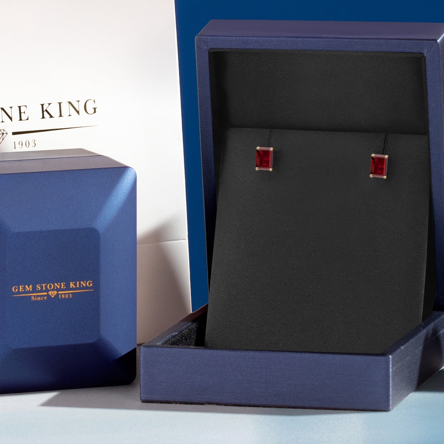 Gem Stone King 14K Yellow Gold Red Garnet Stud Basket Setting Earrings for Women Men | 1.60 Cttw | Gemstone January Birthstone | Emerald Cut 6X4MM | Double Notch | Gold Earrings for Women Men