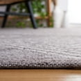 thumbnail image 4 of SAFAVIEH Kilim George Geometric Polyester Area Rug, Grey/Ivory, 6' x 6' Round, 4 of 5