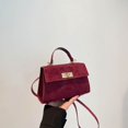 thumbnail image 3 of Embrague Bolso Cruzado Carpas Carro Muñeca Gamuza para Mujeres Compras Viajes, 3 of 6