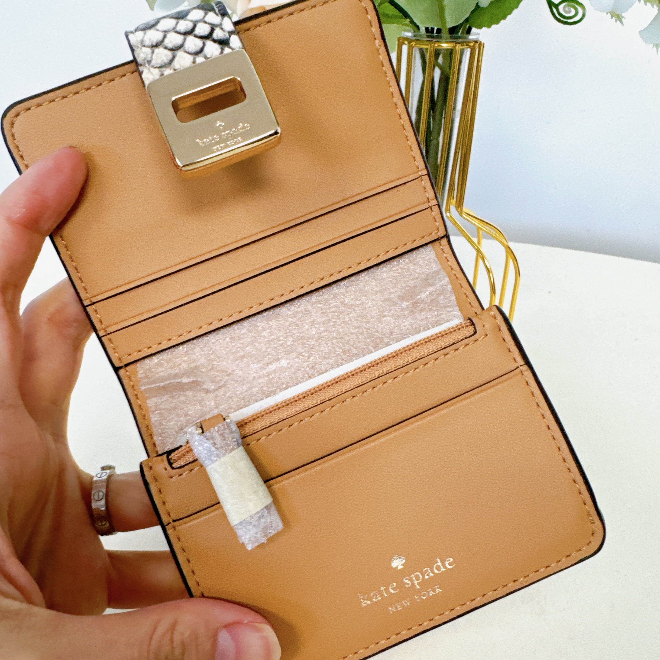Kate Spade KF542 Phoebe Snake Embossed Small Card Holder IN Tiramisu Mousse Multi