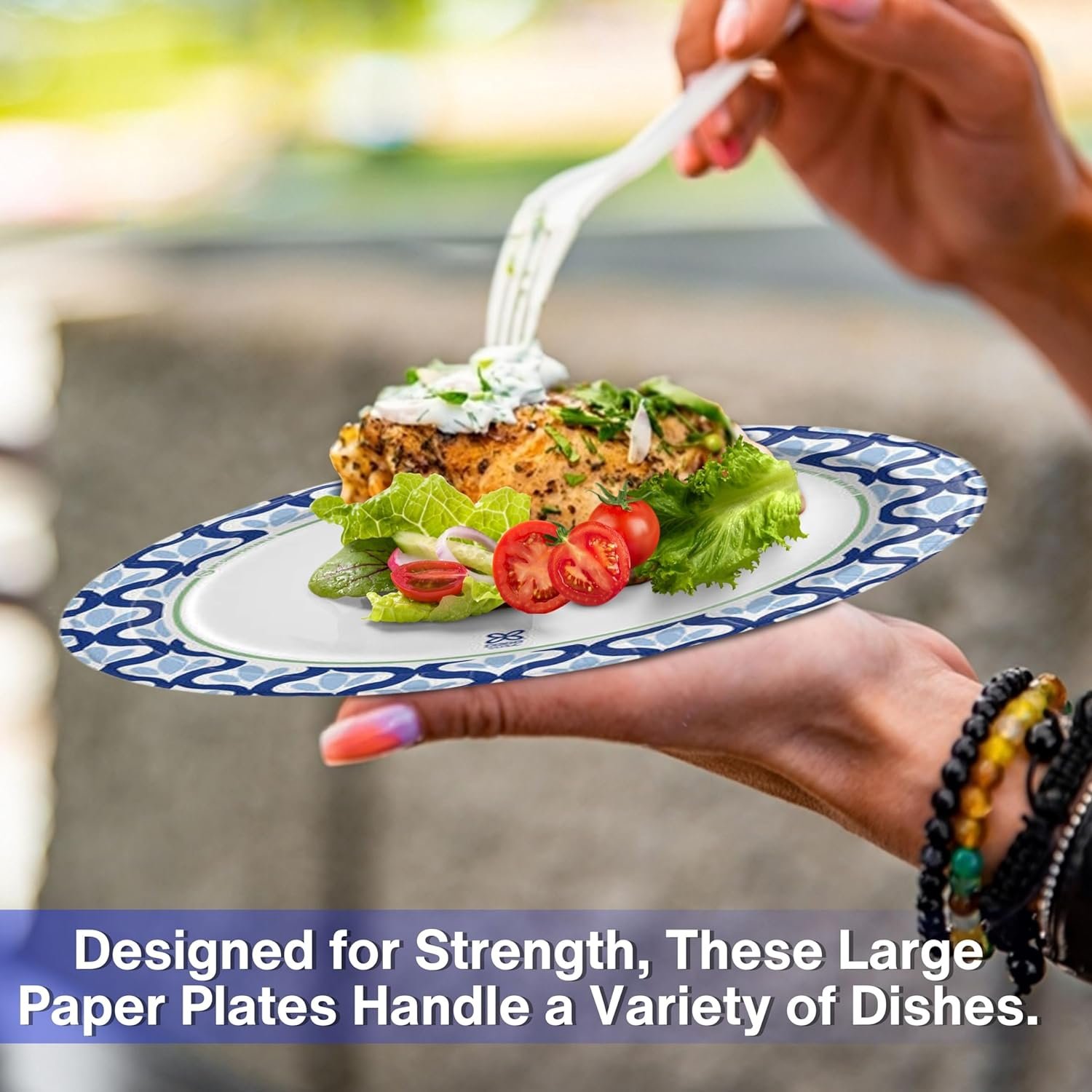 Dixie White with Blue Ultra Paper Plate Max Shield Technology - Microwaveable - 10 in - 186ct