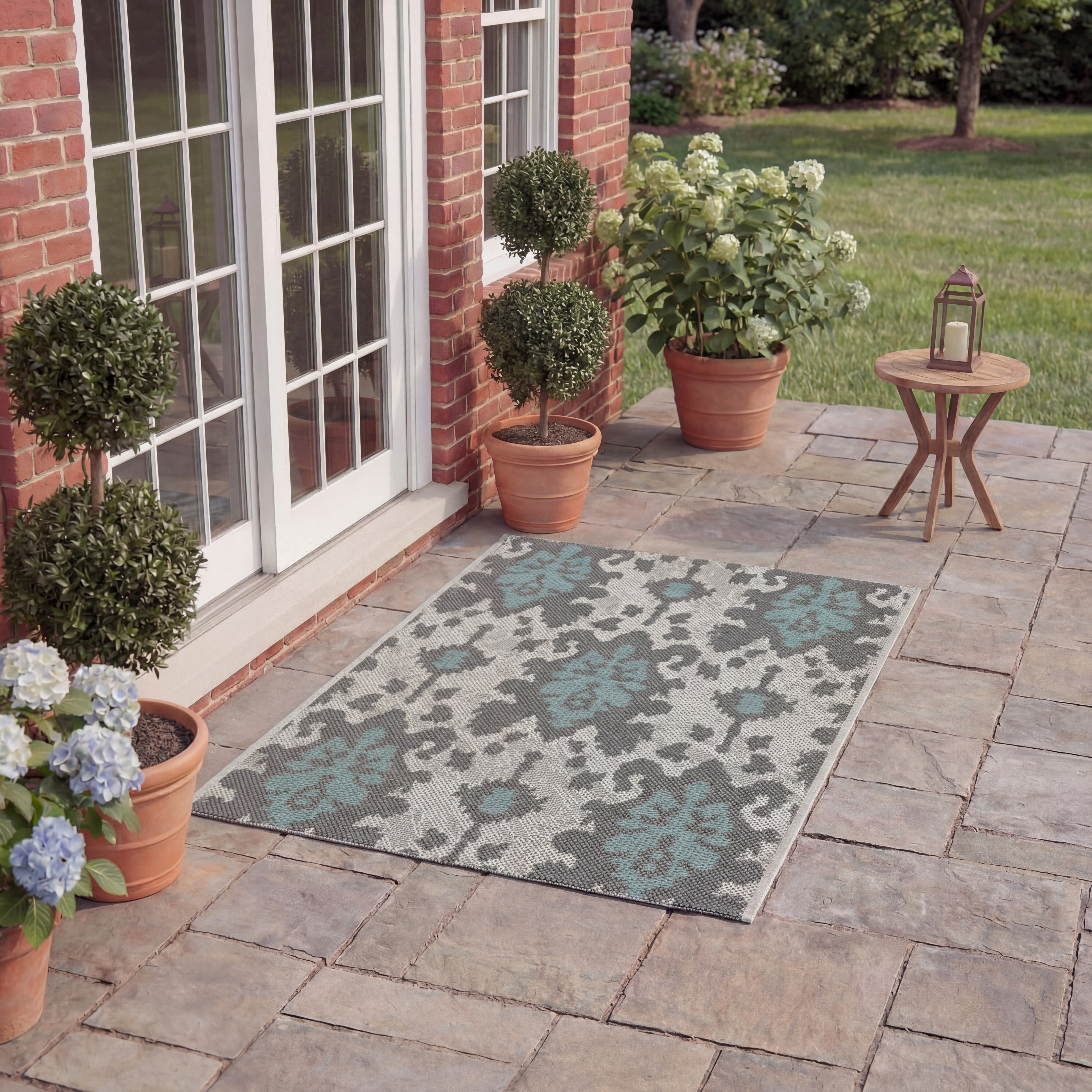 Safavieh Courtyard Vivienne Geometric Indoor/Outdoor Area Rug, Light Gray/Anthracite/Aqua, 4' x 5'7"