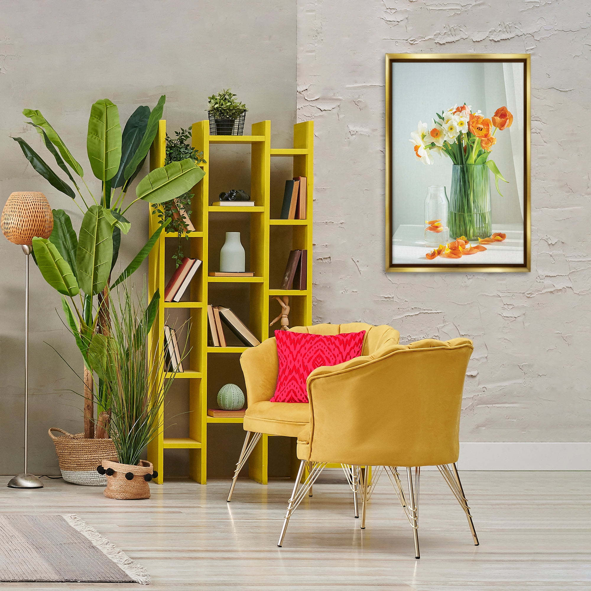 Stupell Industries Daffodil Still Life Botanical & Floral Photography Gold Floater Framed Art Print Wall Art, 21 x 31