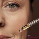 thumbnail image 5 of FOCALLURE Lápiz labial metálico ultra chic rico en vitamina E Crayón labial Color brillante ligero sin secarse ni decolorarse Maquillaje de labios de larga duración #28 Descolorido, 5 of 5