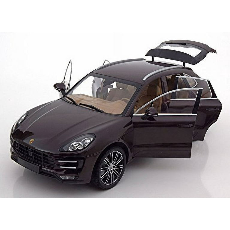 MINICHAMPS Collection 1:18 2013 PORSCHE MACAN TURBO Diecast