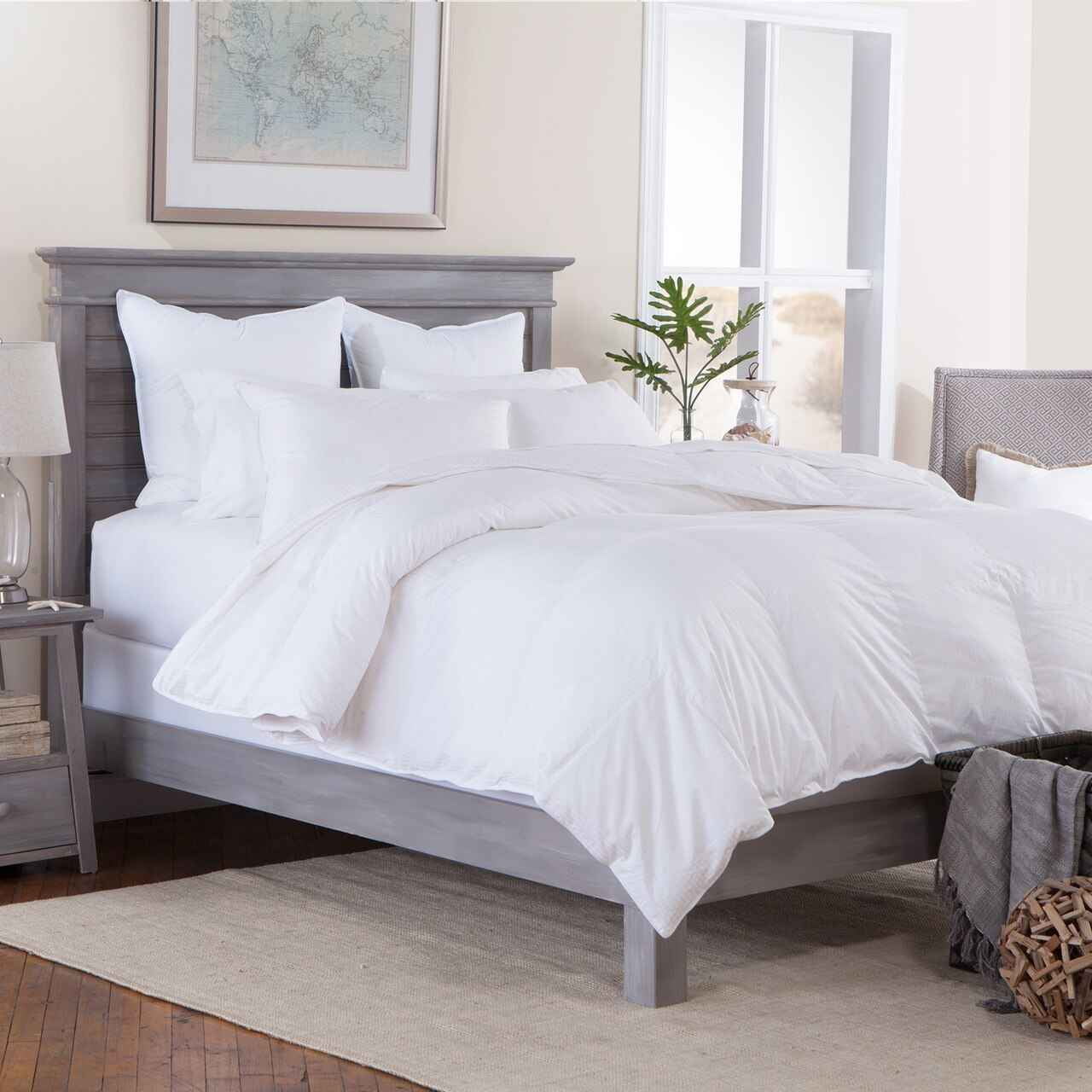 Tommy bahama luxurious down alternative comforter Clearance