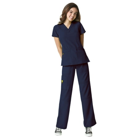 

WonderWink Four-Stretch Sporty V-Neck Top & Sporty Cargo Pant Scrub Set