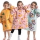 thumbnail image 2 of Manta con capucha de dibujos animados para niños y adultos, albornoz de gran tamaño con bolsillo a cuadros, sudadera de forro polar acogedora para sofá, ropa de abrigo para niños y niñas, Invierno, 2 of 4