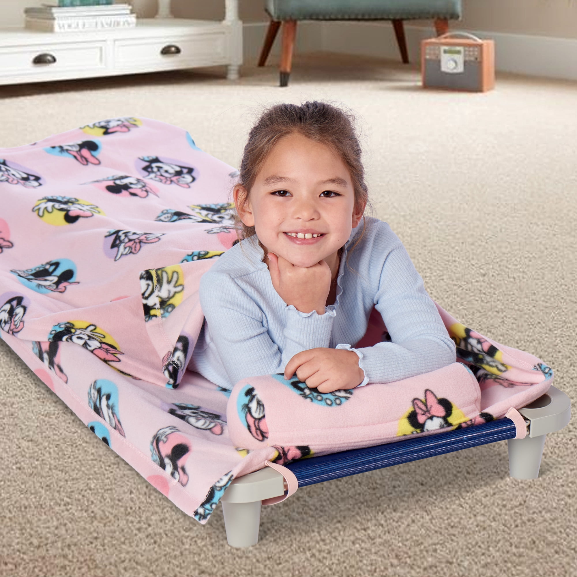 Rollee Pollee Minnie Mouse Dots of Fun Fleece Blanket Set 50 x 55 Inches