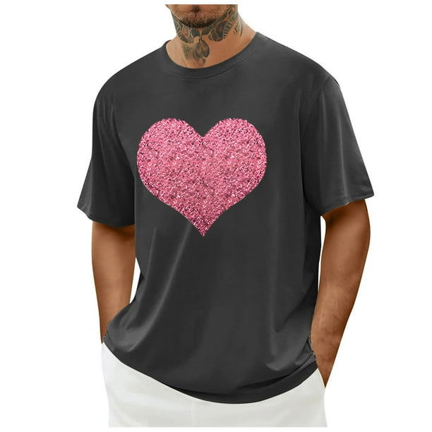 Tops para hombre, blusas y camisas de cuello redondo y manga corta para hombre. Camiseta/camisa informal de cuello redondo y manga corta con estampado de corazones para hombre. Tops de poliéster para
