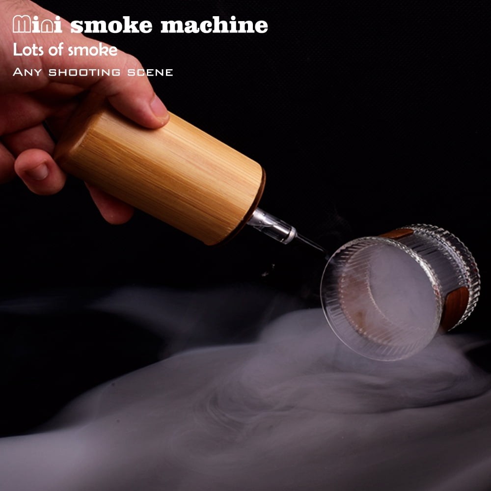 Fog Machine Halloween，Mini Handheld Smoke Machine Wireless Control Smoke Maker for Videos Photography Outdoor Activities Party Stage Effect
