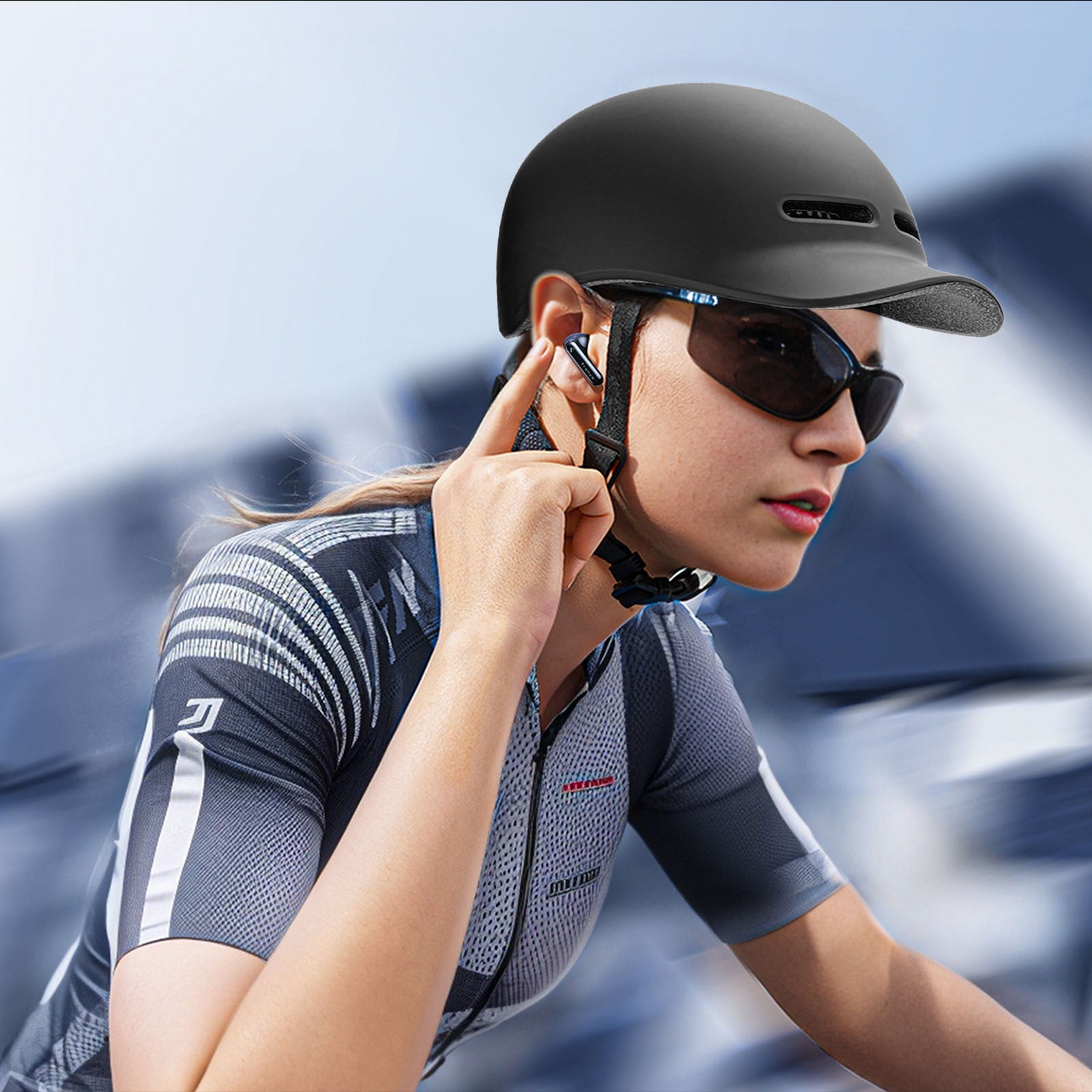 Lightweight Cycling for Adults with Adjustable Straps - Comfortable Gear for Commuting and Sports
