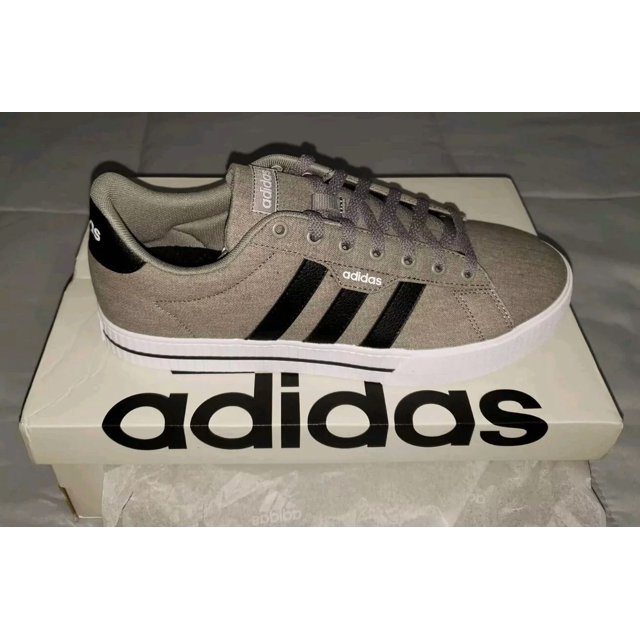 Ad-id-as Daily 3.0 Skateboarding Shoes Athletic Sneakers FW3270 NIB Size 9.5 Mens