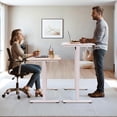 thumbnail image 2 of Petit Bureau Debout avec Roulettes, Bureaux Électriques à Hauteur Réglable 35 Pouces x 24 Pouces en Pièce Complète, Poste de Travail Roulant Assis-Debout avec Porte-Gobelet, Crochet, Cadre Blanc et Dessus de Table, 2 of 5