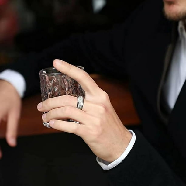 Anillo de acero inoxidable para dedo pulgar de hombre en tono plateado anillos de promesa para hombre banda de boda de ajuste comodo