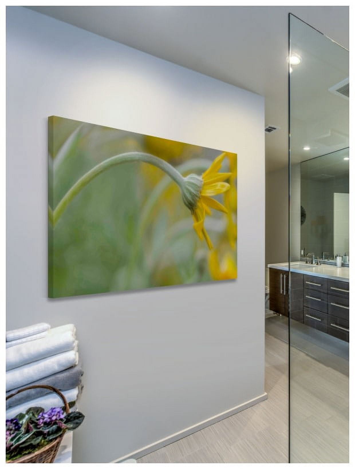 Marmont Hill "Bending Daisy" Painting Print on Canvas