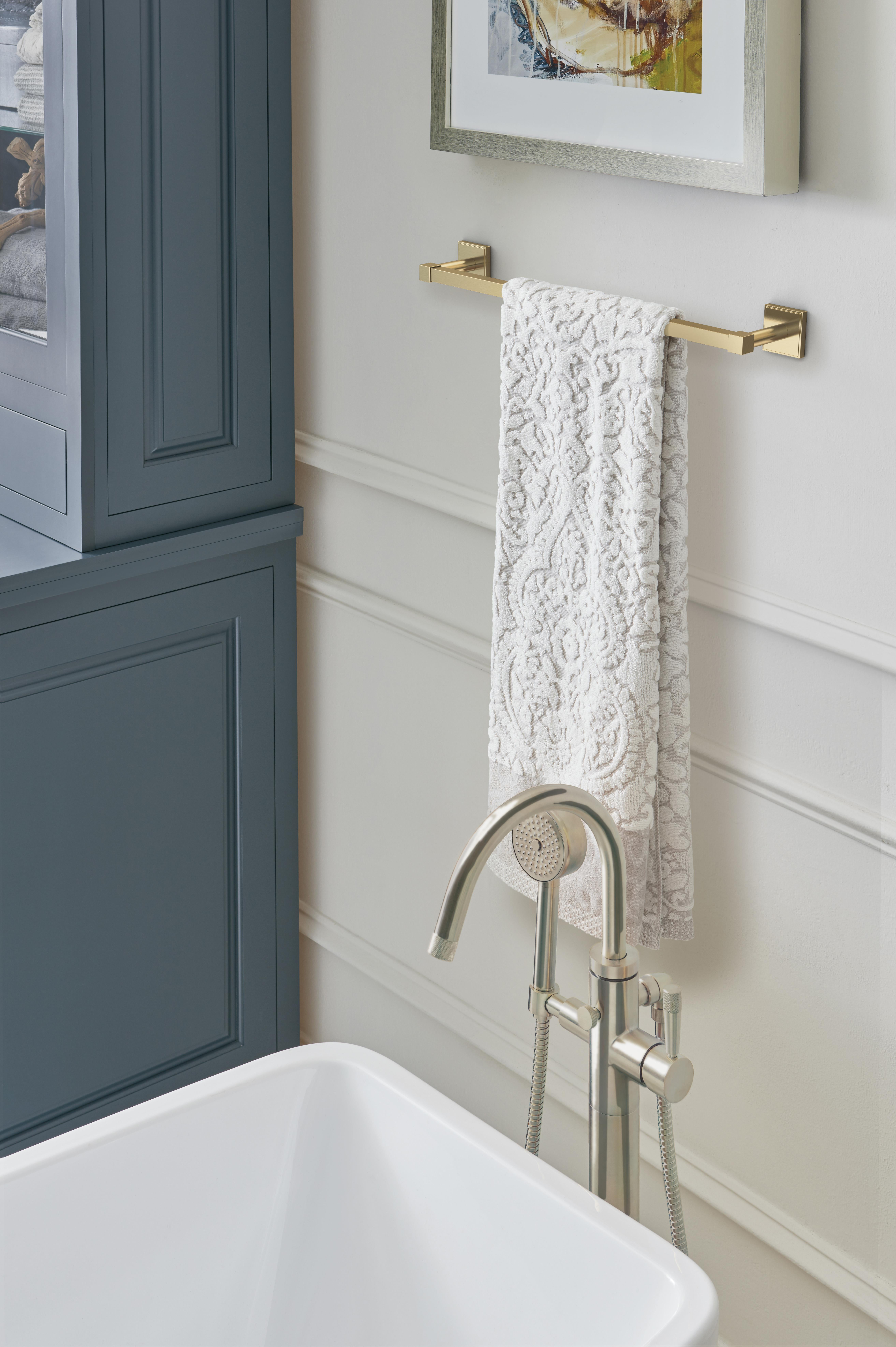 Amerock Appoint Golden Champagne 18 inch (457mm) Towel Bar