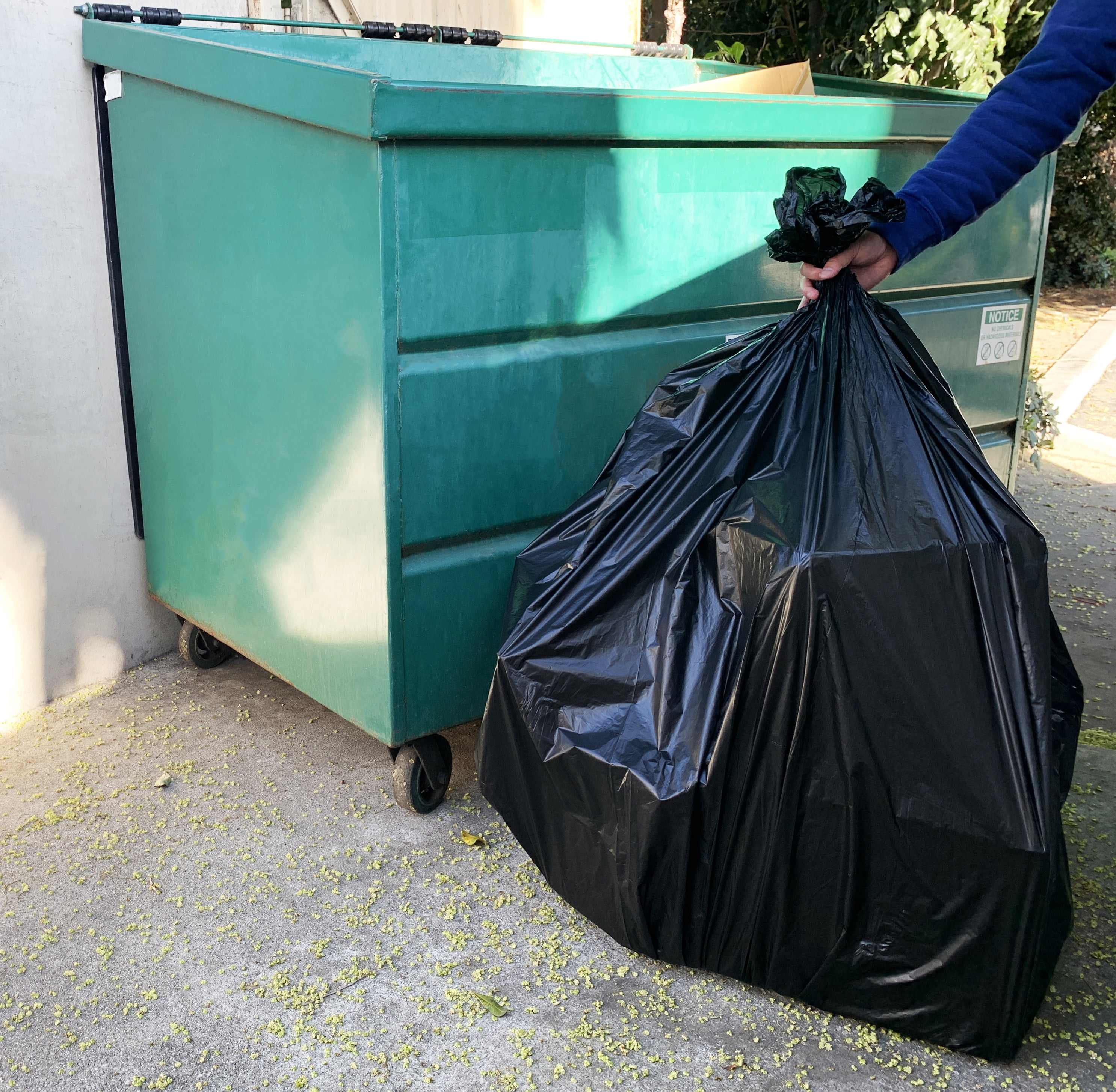 Heavy Duty Black Trash Bags – 95 Gallon Garbage Can Liner for Garbage,  Storage, Yard Waste, Construction and Commercial Use - 1.5 Mil Thick 61 x  68