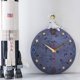 thumbnail image 3 of Reloj de pared con tema espacial, reloj de pared con luna de astronauta, reloj silencioso moderno gris de 12 pulgadas para habitación de niños, guardería, sala de estar y dormitorio, 3 of 5