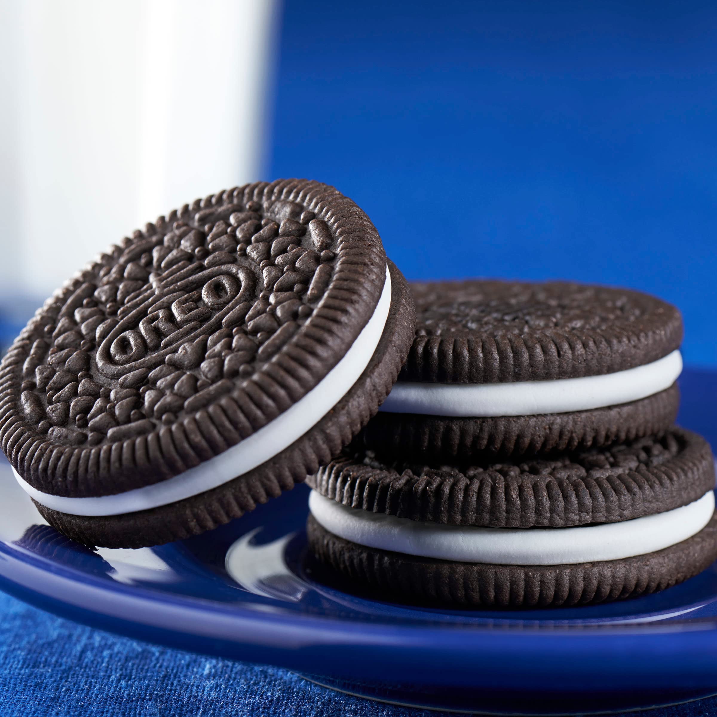 OREO Chocolate Sandwich Cookies, Family Size, (Pack of 14)