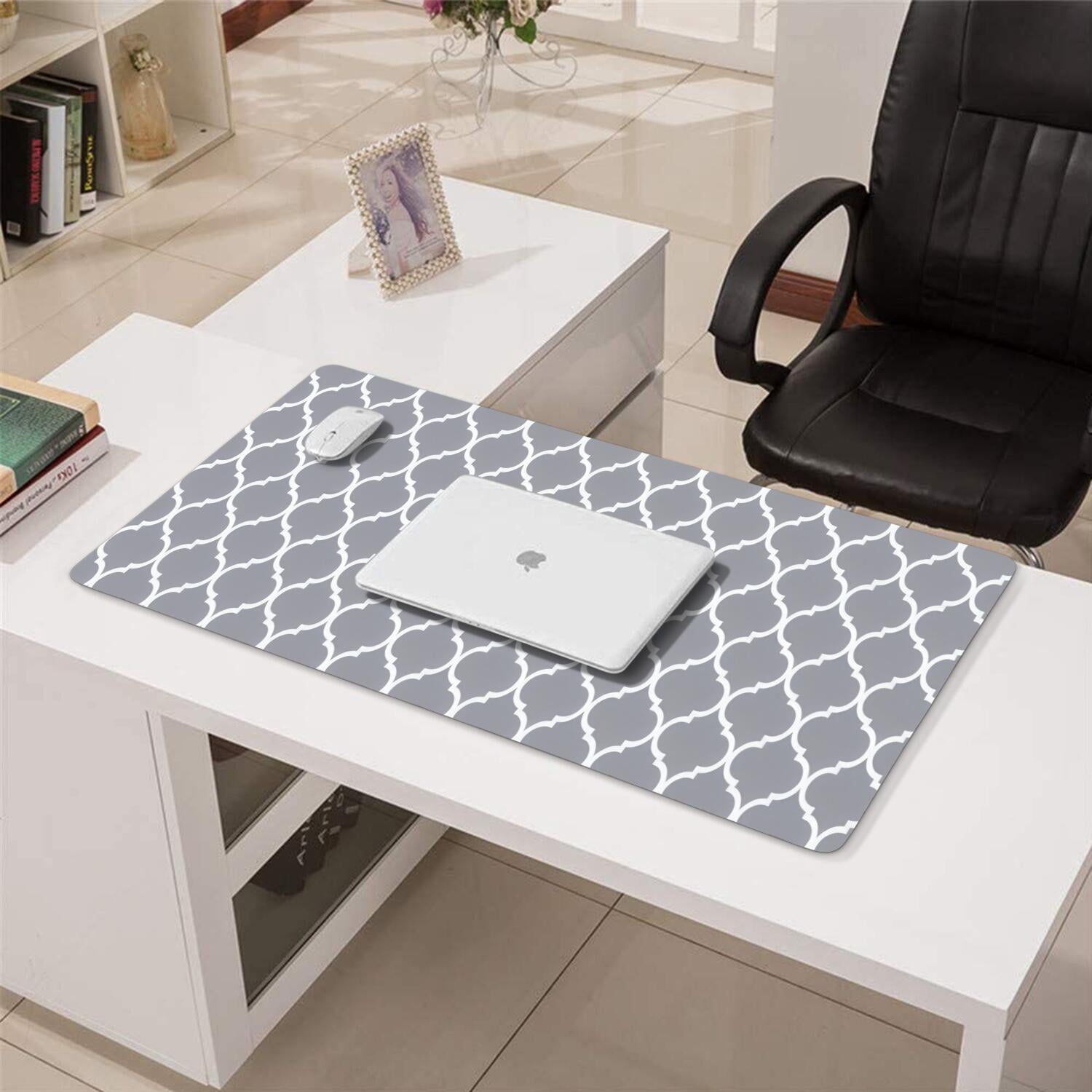 Long Mouse Pads for Desk,Gray Geometric Quatrefoil Pattern Desk Mats on Top Of Desks, Desk Mouse Pad Extra Large with 3mm Non-Slip Base and Stitched Edge for Gaming,Office,Work,Home 31.5"x15.7"